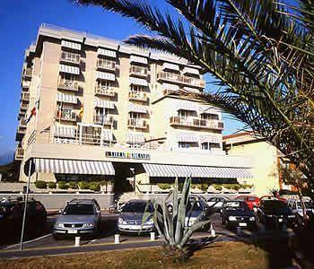 Hotel Jolanda