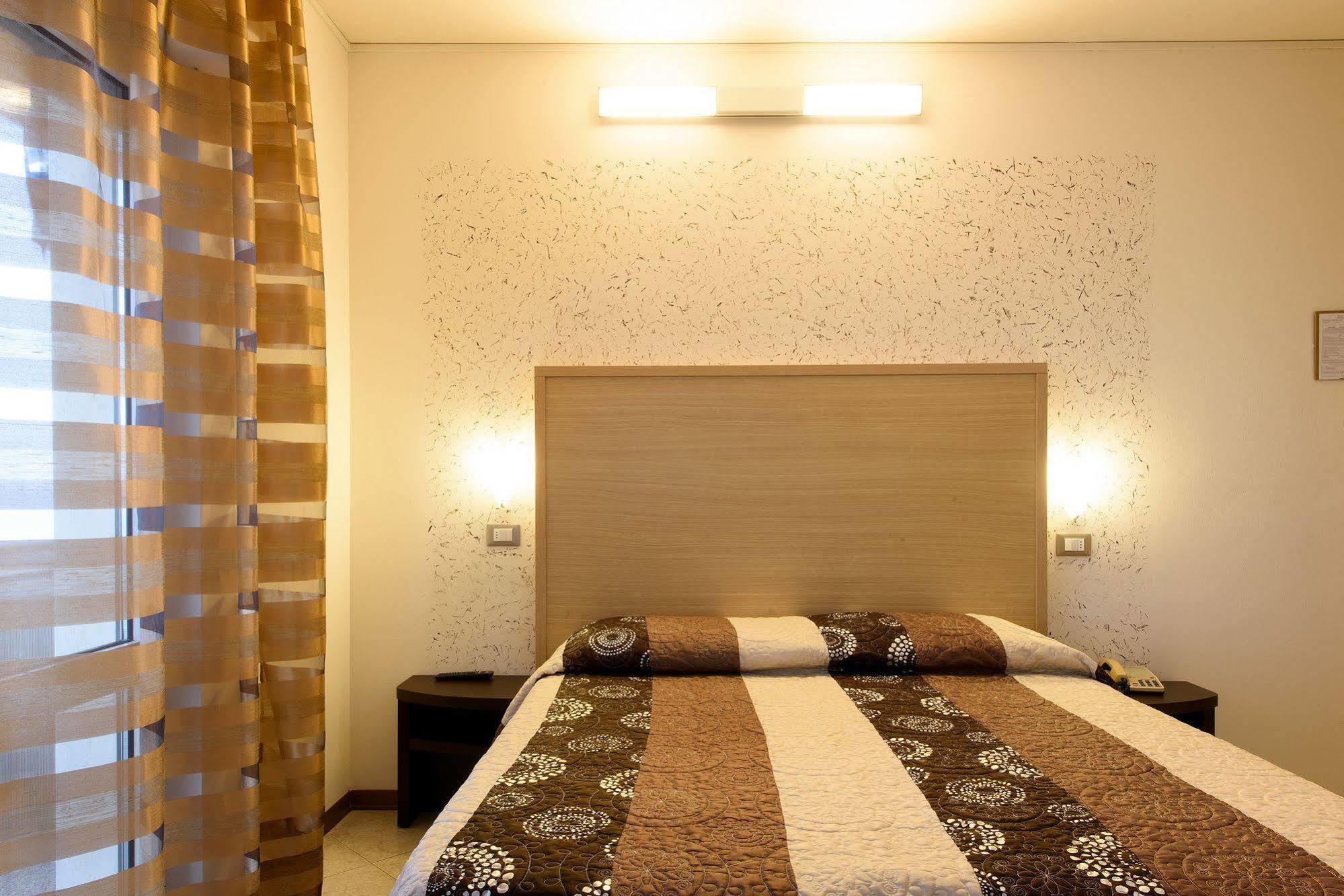 Jolanda 3* Lido di Camaiore