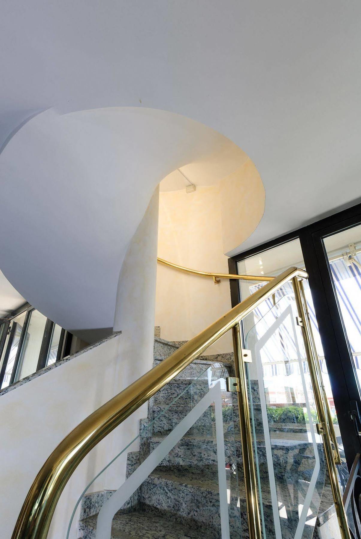 Jolanda Hotel 3*