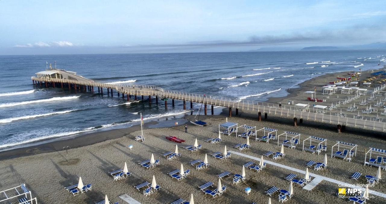 Hotel Jolanda 3*